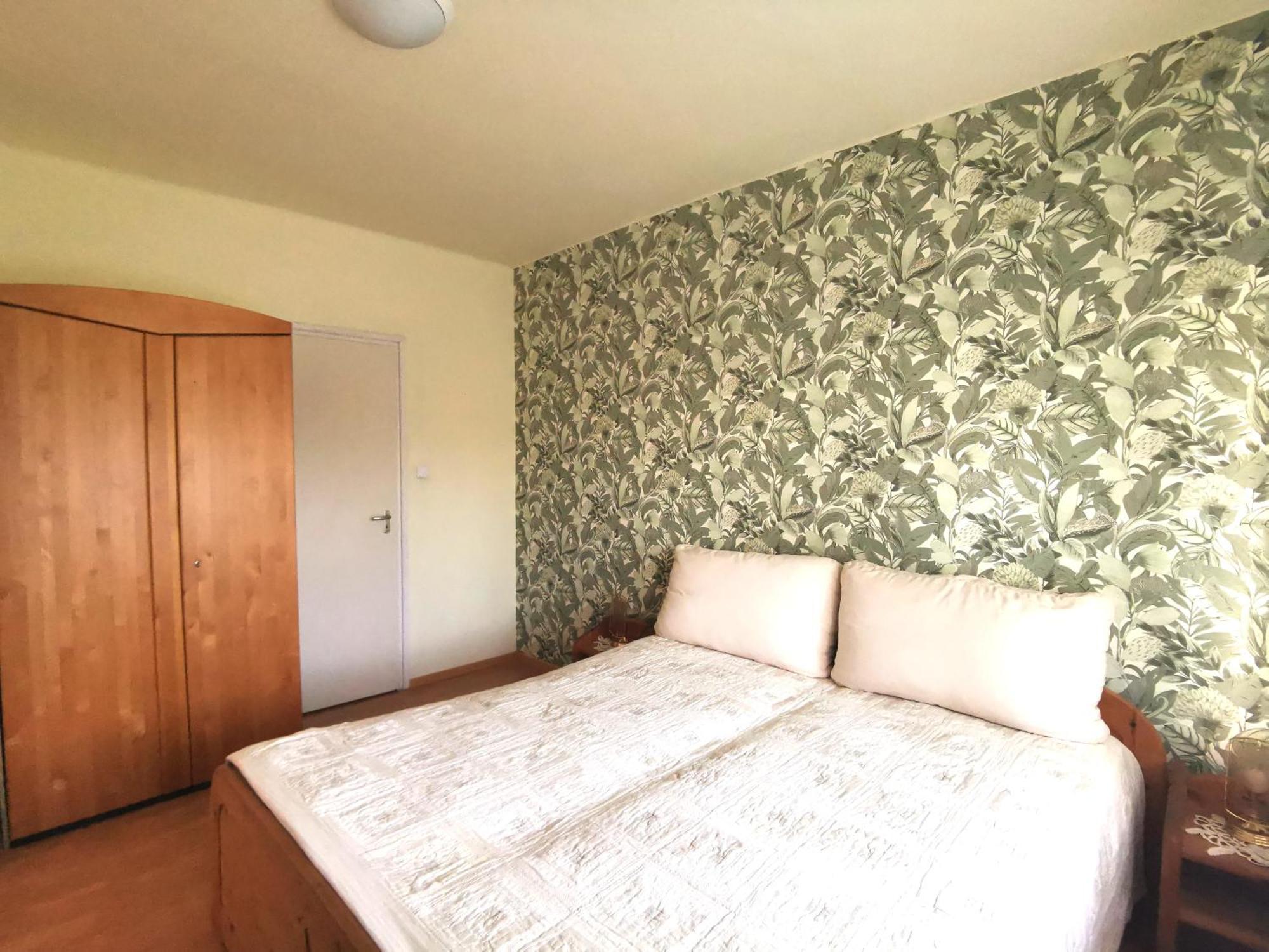 SzoladGrosses Ferienhaus Plattensee Balaton - Nyaralo Haz 6 Szobaval, 5 Fuerdoszobaval, 3000 Nm公寓 外观 照片